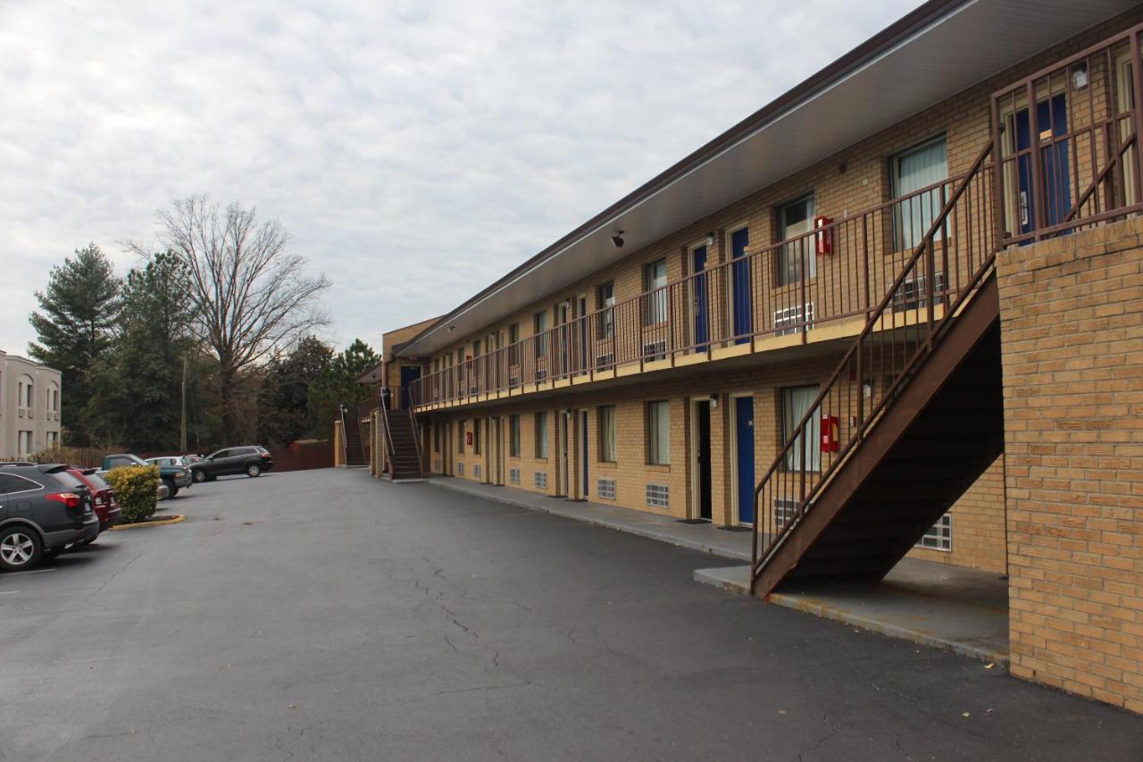 Americas Best Value Inn - Fredericksburg North Exteriér fotografie